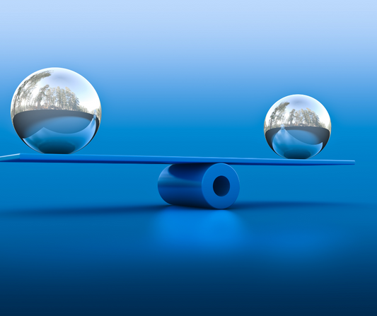 PLR vs MRR: ¿Qué estrategia acelerará el crecimiento de tu negocio digital? | PLR Academy Hub